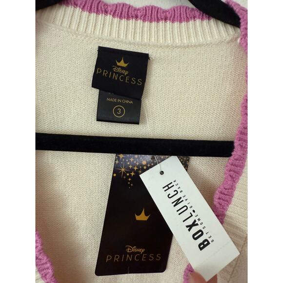 NWT Disney Princess Tangled Lunchbox Scallop Button Down Cardigan/Sweater-3X - Picture 3 of 4